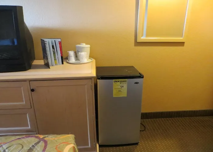 Motel Econo - East Saint Louis 2*